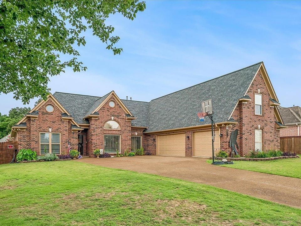 1st image of 4306 Bridgestone Cir