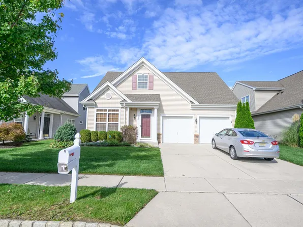 125 Violet Dr, Egg Harbor Township, NJ 08234