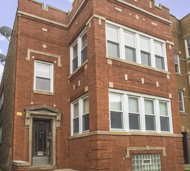 1st image of 2443 W Foster Ave #2