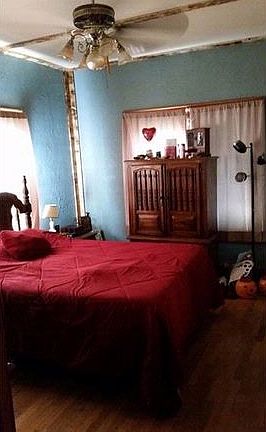 3rd image of 221 W B Ave