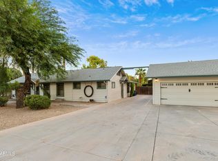 229 E Tremaine Dr, Chandler, AZ 85225