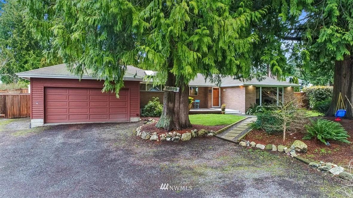 18829 88th Avenue W photo 1