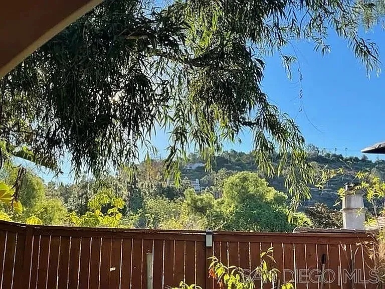1752 Brighton Hill Ct — Photo 3