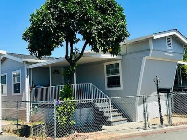 655 S 34th St Space 15, San Jose, CA 95116