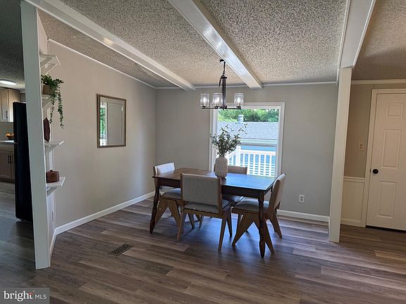2nd image of 203 Oakfield Ct W