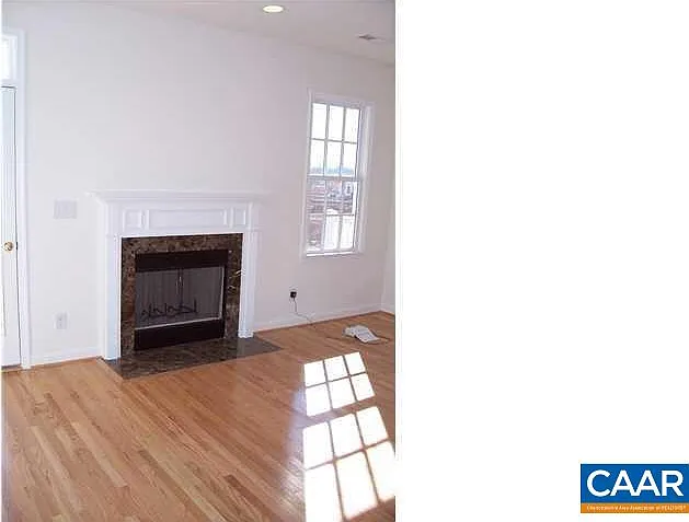 544 Summerford Ln — Photo 6