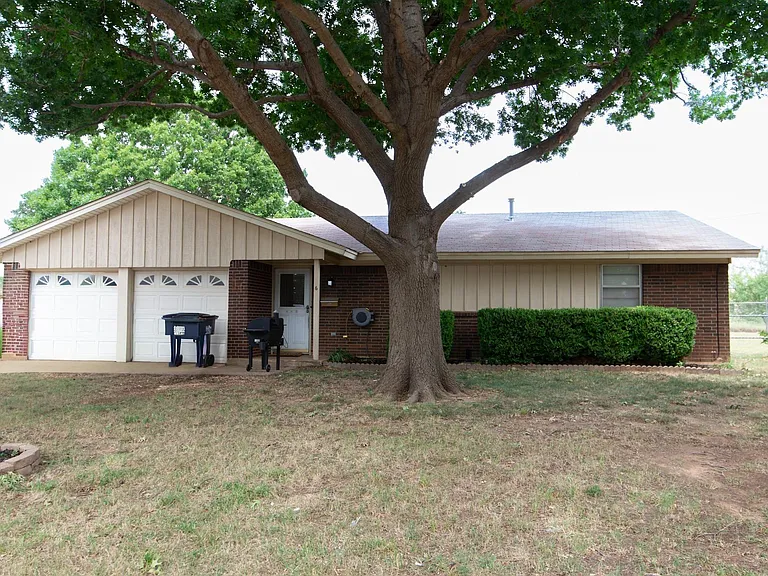 6 Jo Ann Cir — Photo 1
