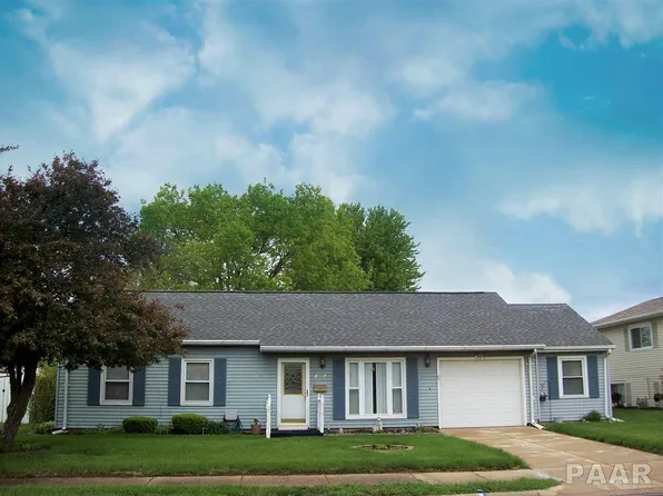 2207 Dominion Ave, Pekin, IL 61554