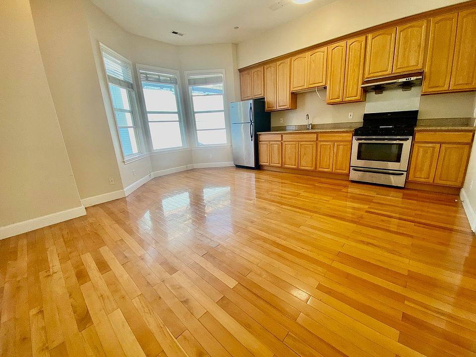 1st image of 1013 Fair Oaks Ave #5