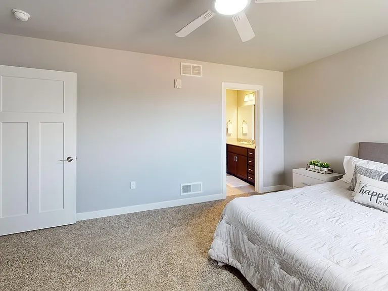 2301 Lincoln Ave — Photo 25