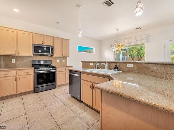 4th image of 2691 White Sage Dr