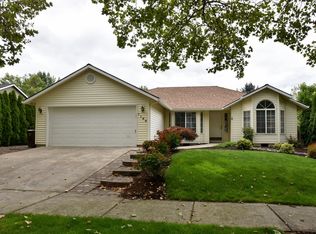 1196 SE 56th Ave, Hillsboro, OR 97123