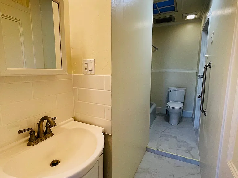 2908 Folsom St #3 — Photo 11