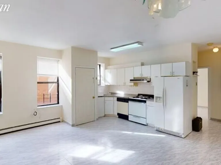 182 Bay 22nd St #4A — Photo 3