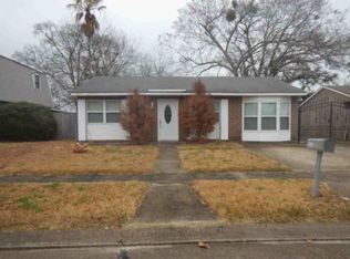 5013 Rochester Dr, Marrero, LA 70072