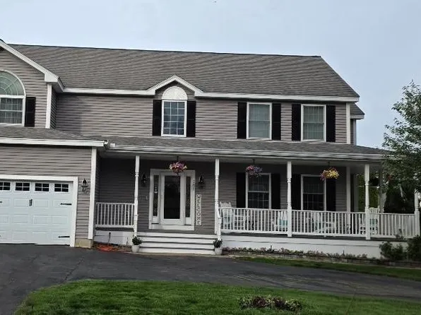 261 Oak St, Methuen, MA 01844