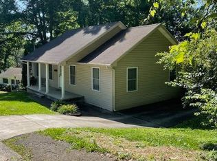 421 Delaware Ave, Oak Ridge, TN 37830