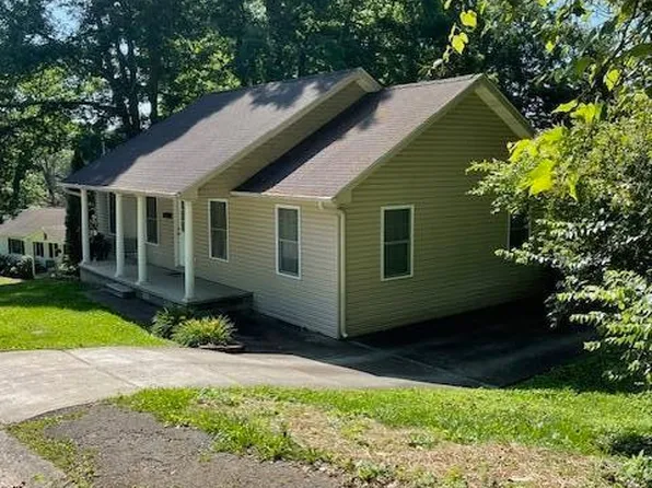 421 Delaware Ave, Oak Ridge, TN 37830