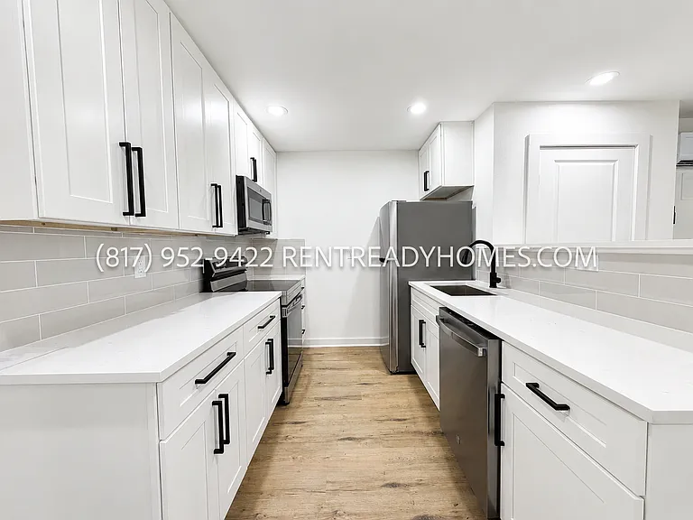 1510 W Jefferson Blvd #203 — Photo 3