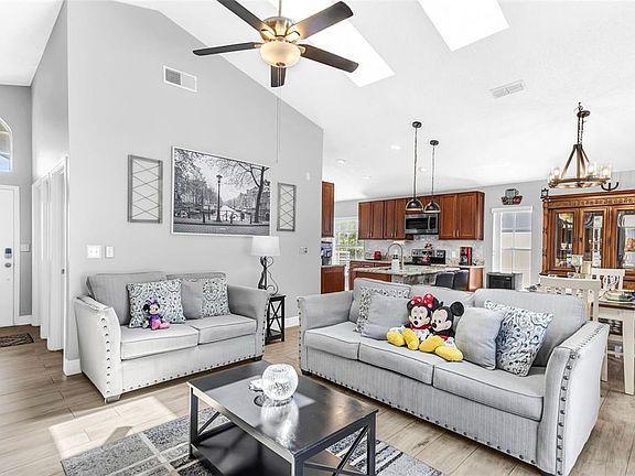 5th image of 202 BAY MEADOW DRIVE