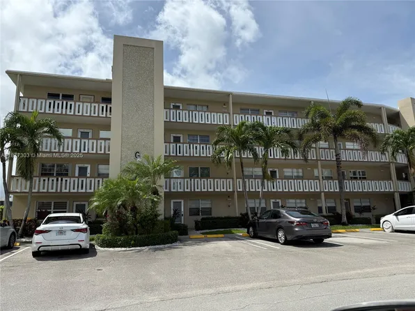 423 Wellington F #423-G, West Palm Beach, FL 33417