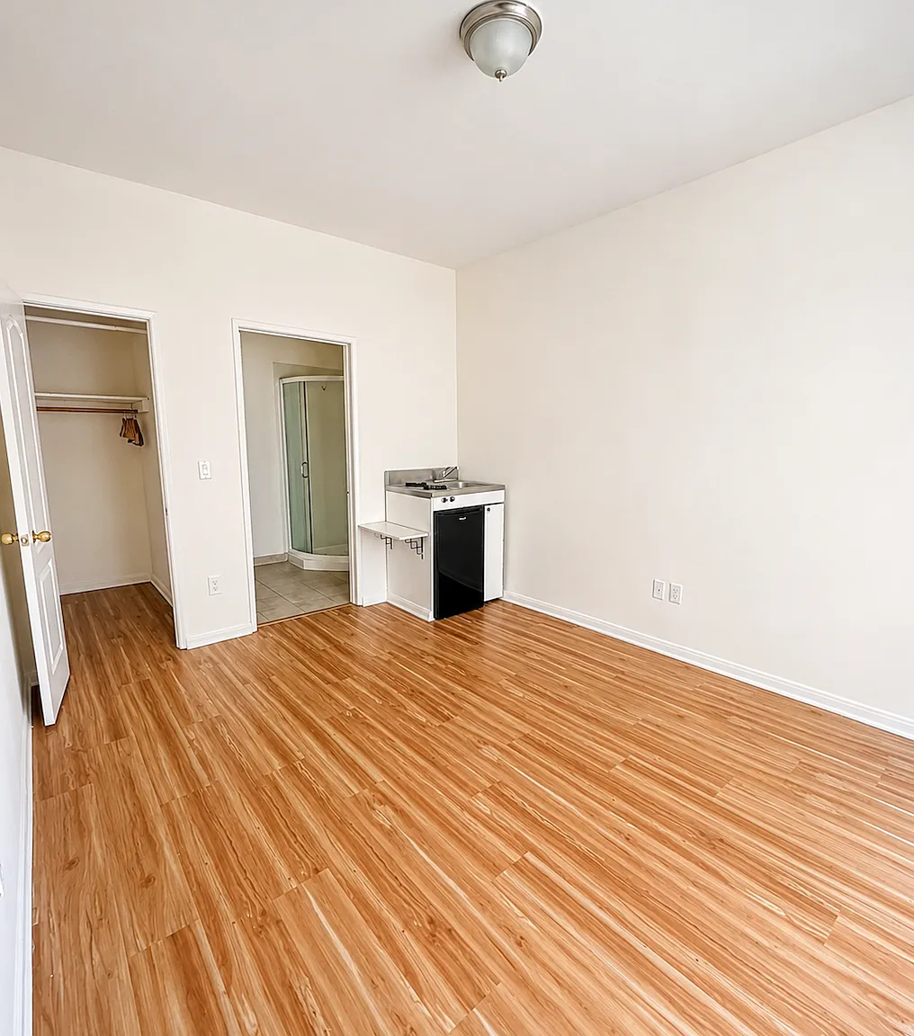 Studio, 250 sqft, $1,150 — Photo 2