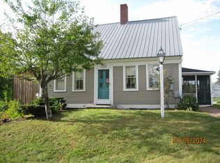 21 N Stark Hwy, Weare, NH 03281