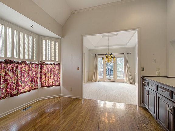 4th image of 8813 W 142nd Pl