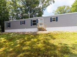 258 Taftville Occum Rd, Norwich, CT 06360