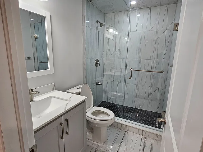 95 Northglen Blvd #BASEMENT — Photo 15