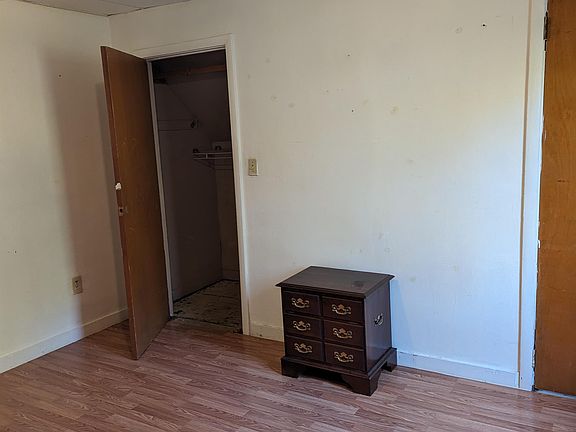 2nd image of 212 Hazzard St #2