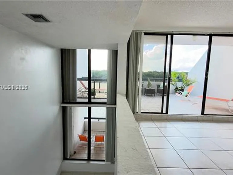 456 Poinciana Dr #CU-1620 — Photo 13