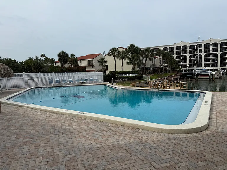 255 Dolphin Point #Penthouse 2 — Photo 23