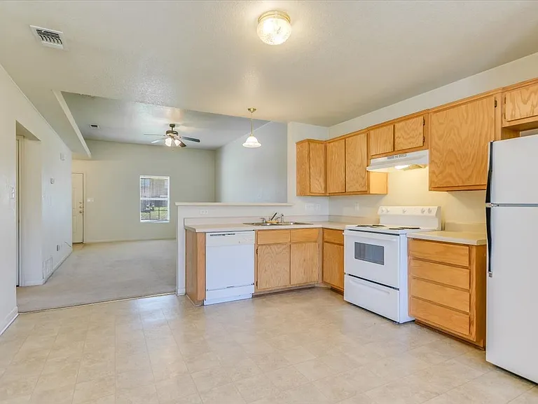 3805 El Paso Dr #A — Photo 5