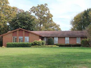 807 Doran Rd, Murray, KY 42071