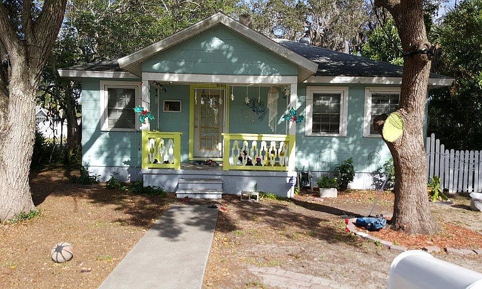 1st image of 1200 Aloha Ln