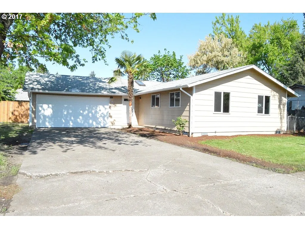 2134 Golden Gardens St photo 1