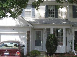 118 Peach Tree Ln, Westmont, IL