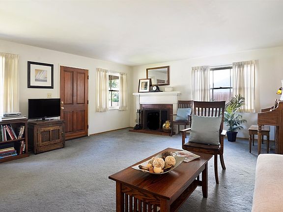 3rd image of 2240 Garfias Dr