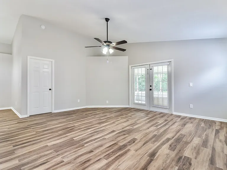 1318 Brahma Dr — Photo 4