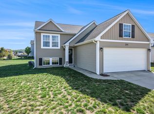 59103 Silvergrass Dr, Mattawan, MI 49071