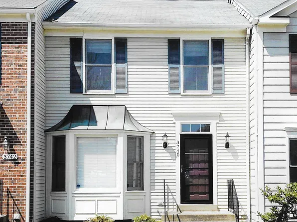 3740 Farmland Dr, Fairfax, VA 22033