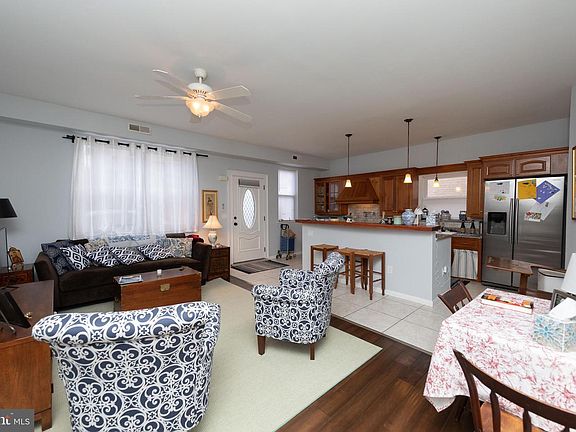 4th image of 7912-14 Ardleigh St