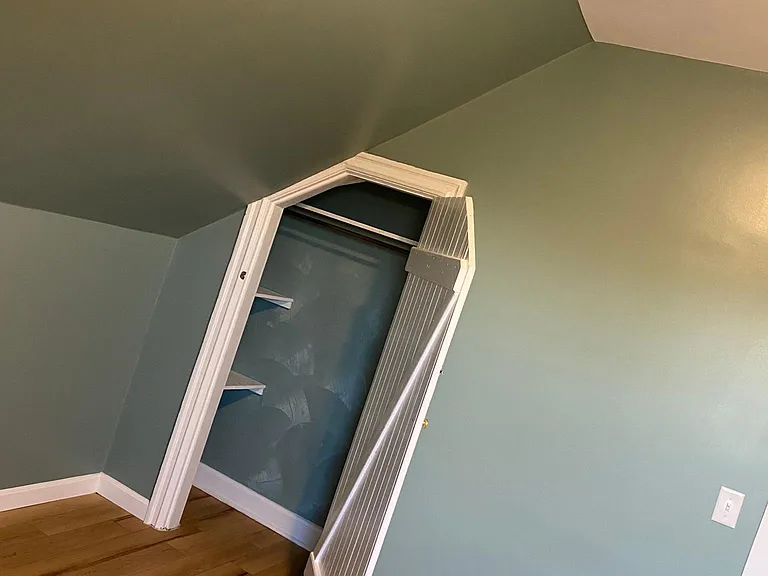 ROOM 2