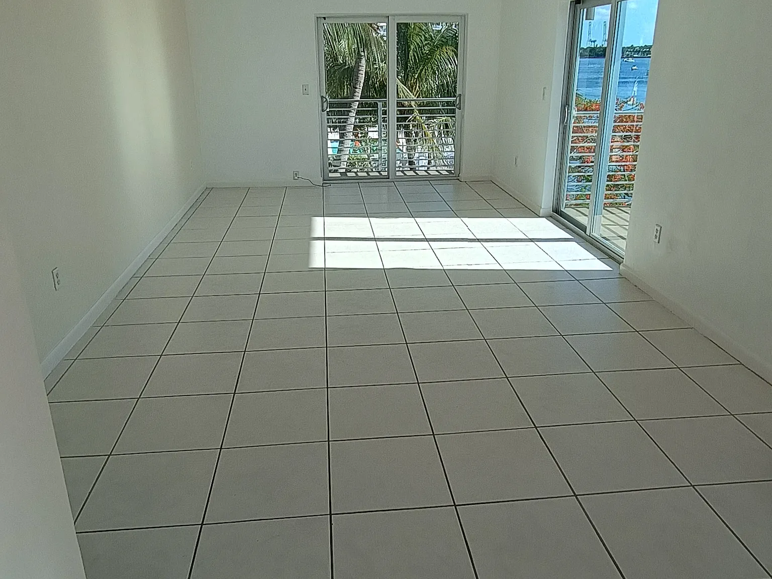 1 bed, 727 sqft, $2,900 — Photo 4