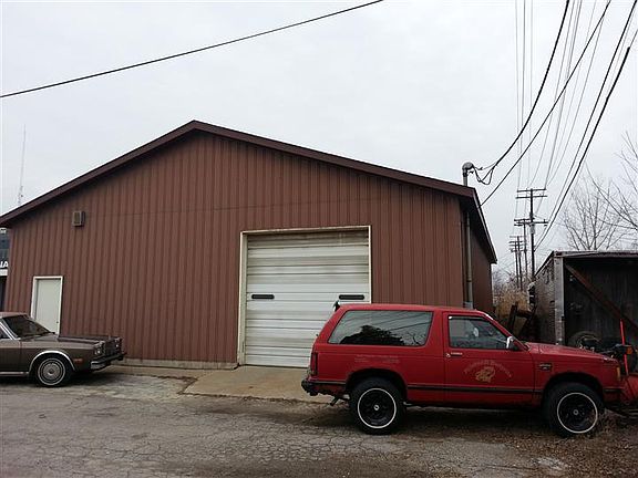 5th image of 2543 Lapeer Ave