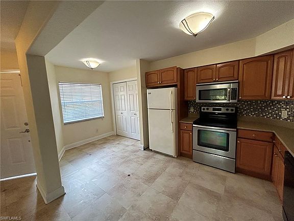 3rd image of 9578 Crescent Garden DR #B-102