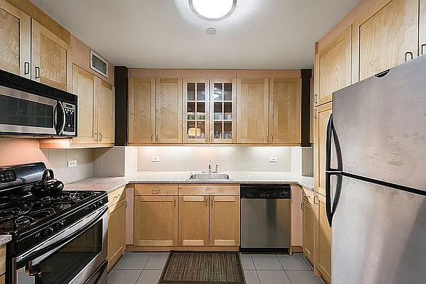 Rented by Building Equity Real Estate LLC | media 27