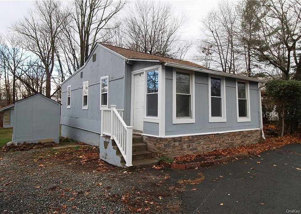1st image of 125 N Route 9w APT A