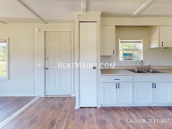 2nd image of 50 Pond Rd